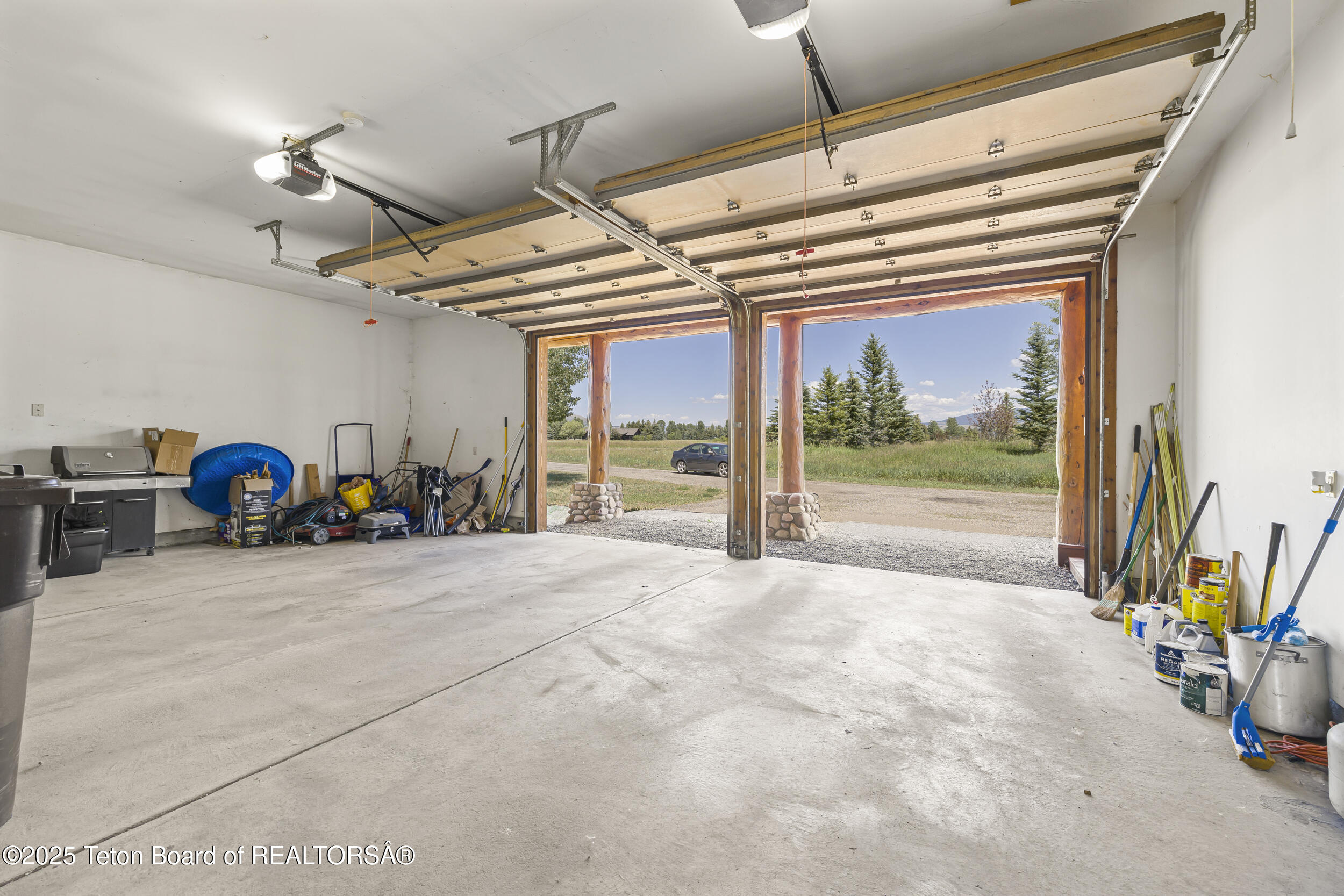 450 East Oatgrass Road Jackson, WY 83001 - Photo 38 of 52 Garage