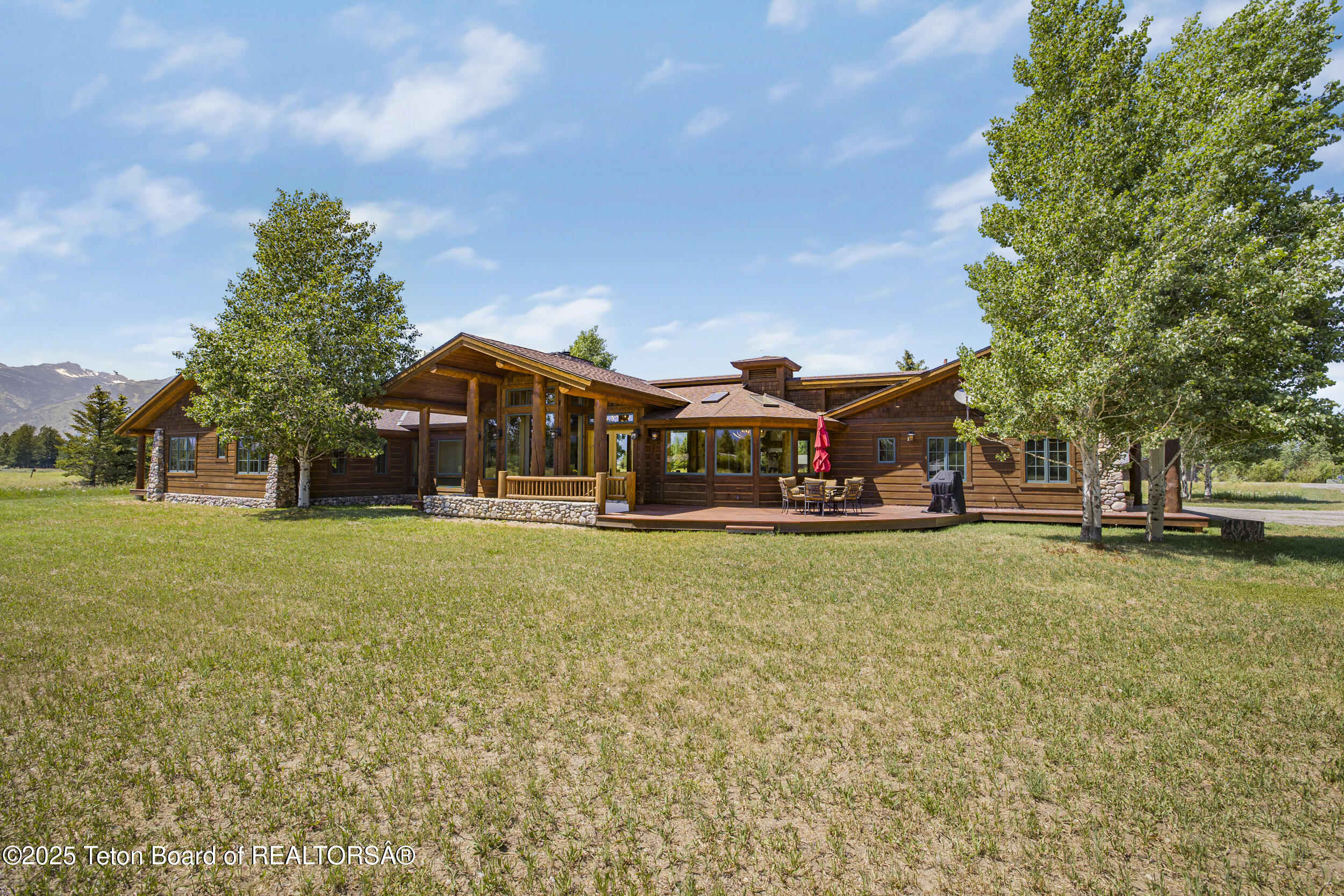 450 East Oatgrass Road Jackson, WY 83001 - Photo 40 of 52 Exterior