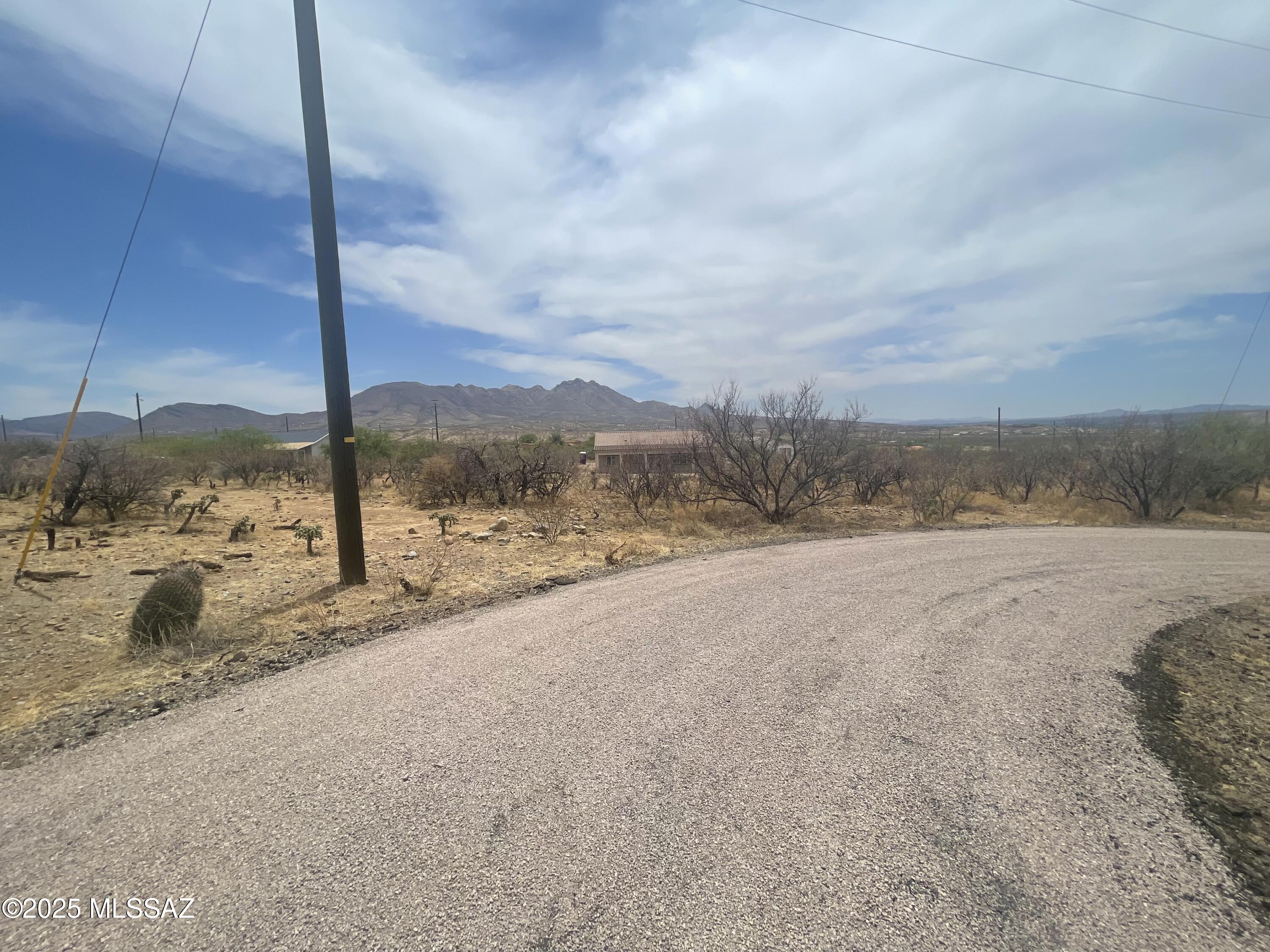 1785 Correo Court, Unit 31 Rio Rico, AZ 85648 - Photo 2 of 7