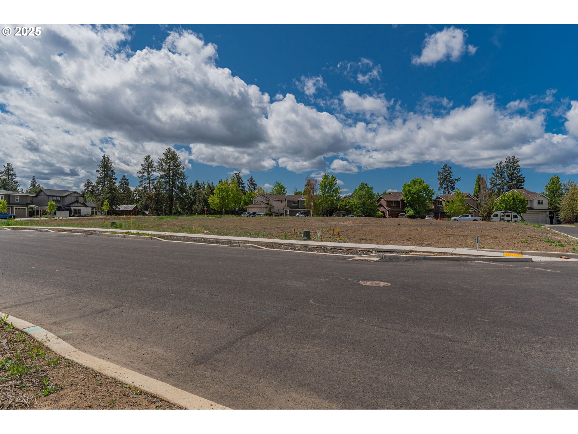 61528 Parrell Road Bend, OR 97702 - Photo 17 of 26