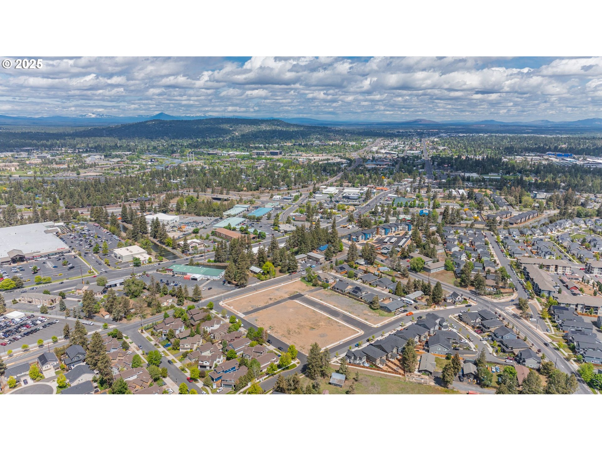 61528 Parrell Road Bend, OR 97702 - Photo 7 of 26