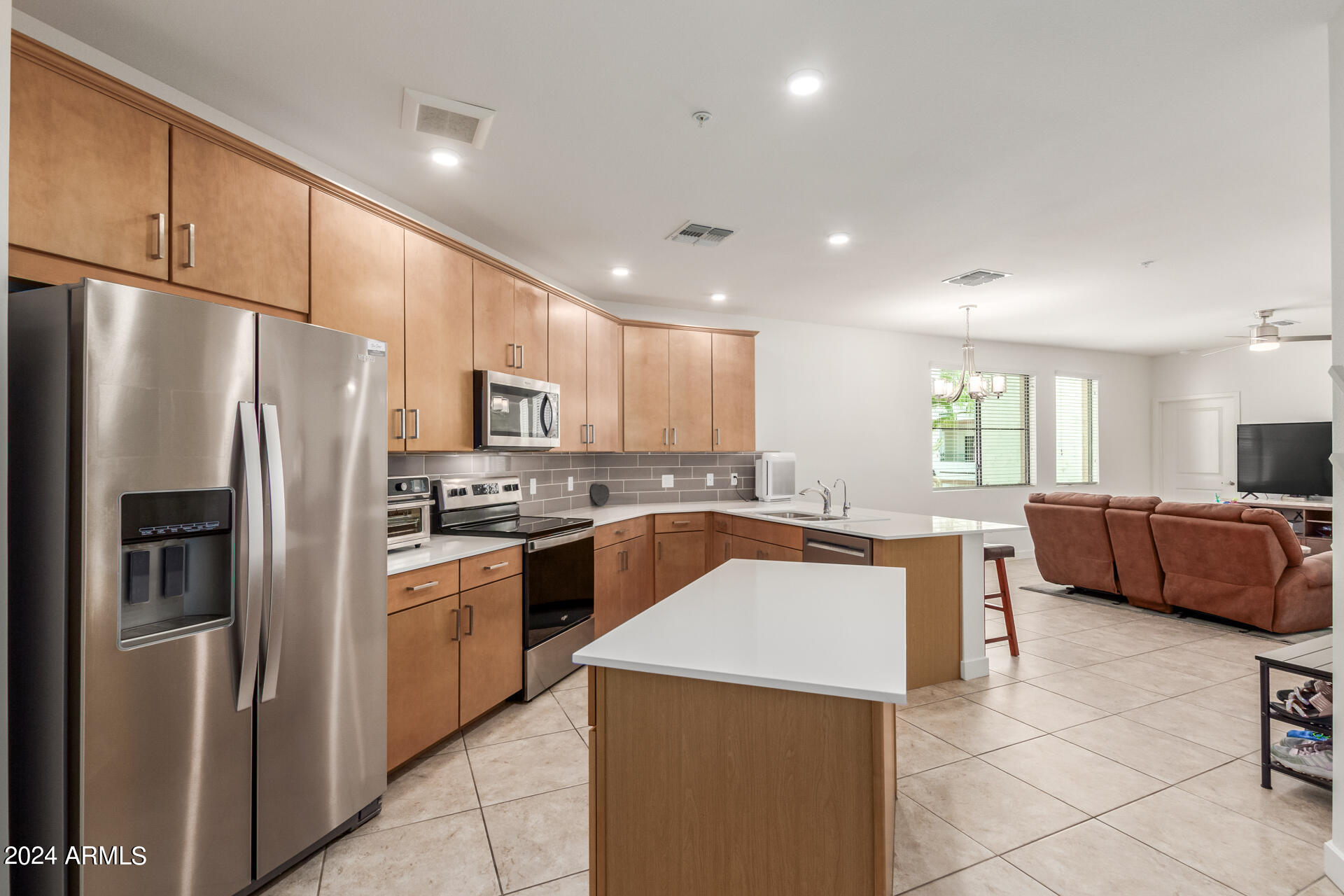 2511 West Queen Creek Road, Unit 216 Chandler, AZ 85248 - Photo 4 of 53 Kitchen