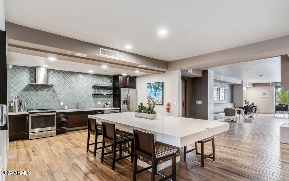 2511 West Queen Creek Road, Unit 216 Chandler, AZ 85248 - Photo 42 of 53 Cays Club Kitchen