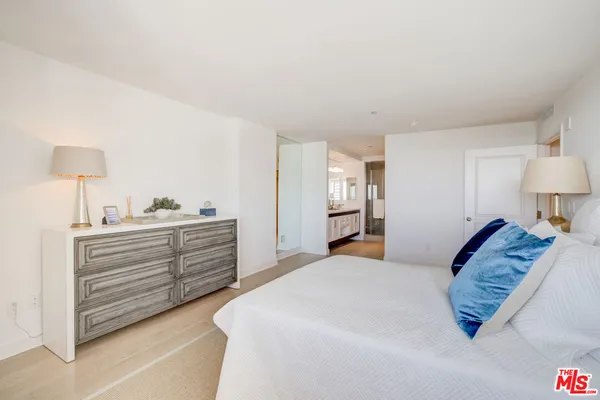 $18,900 | 1221 Ocean Avenue, Unit 1608, Santa Monica, CA 90401