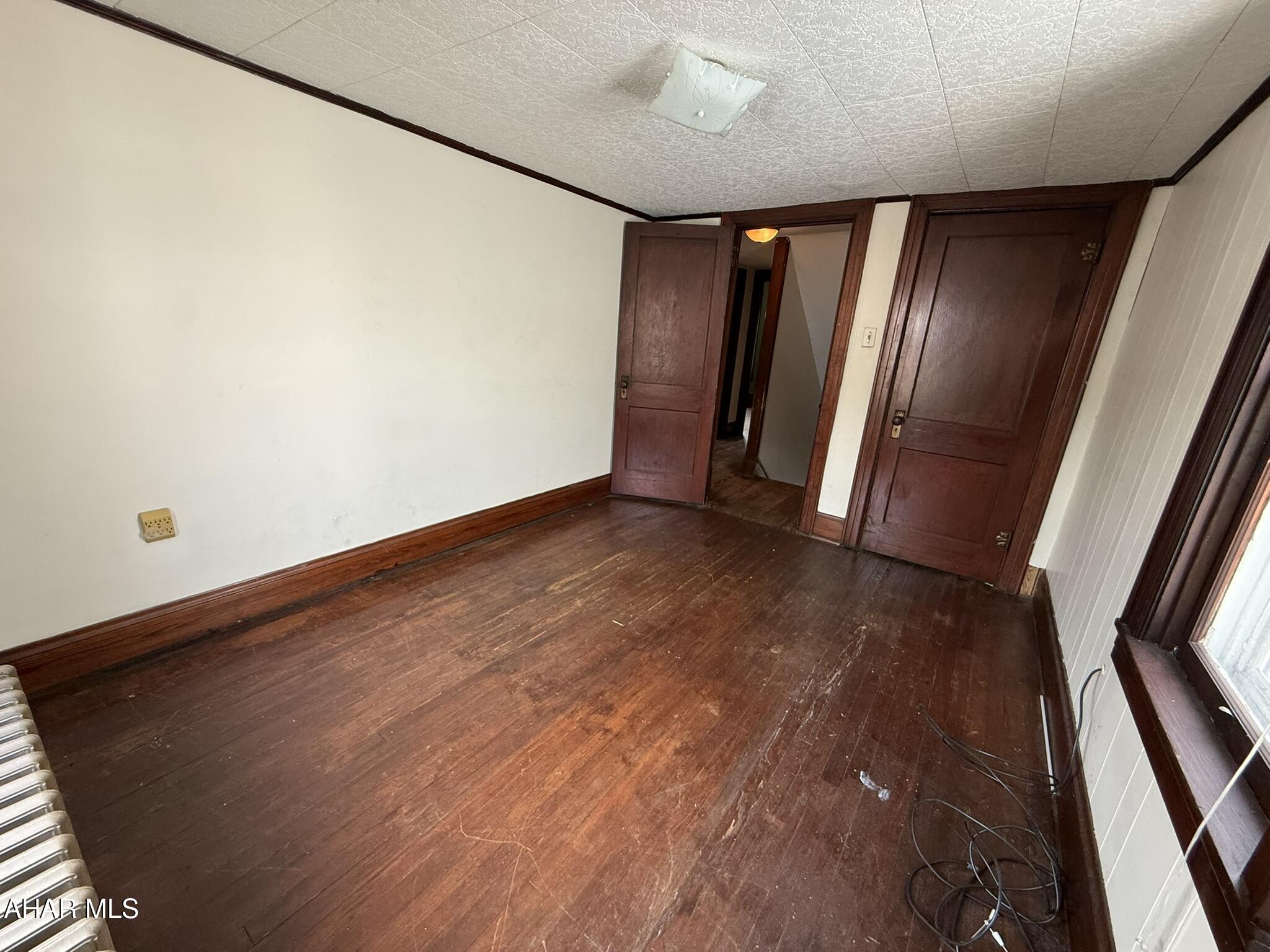 527 Moore Street Huntingdon, PA 16652 - Photo 11 of 18