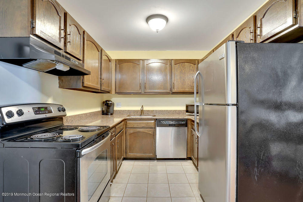 330 Shore Drive, Unit B11 Highlands, NJ 07732 - Photo 11 of 26 011_dsc07838