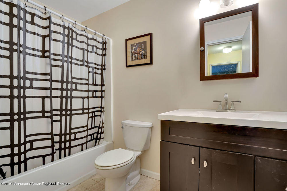 330 Shore Drive, Unit B11 Highlands, NJ 07732 - Photo 17 of 26 017_dsc07868