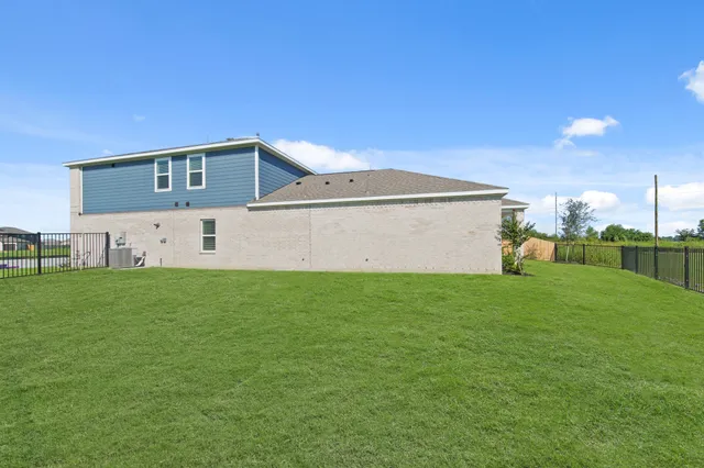 $334,900 | 380 Long Br Drive, Dayton, TX 77535