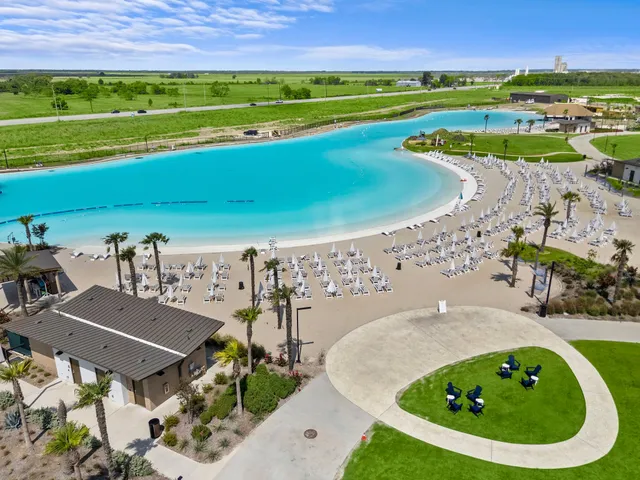 $334,900 | 380 Long Br Drive, Dayton, TX 77535