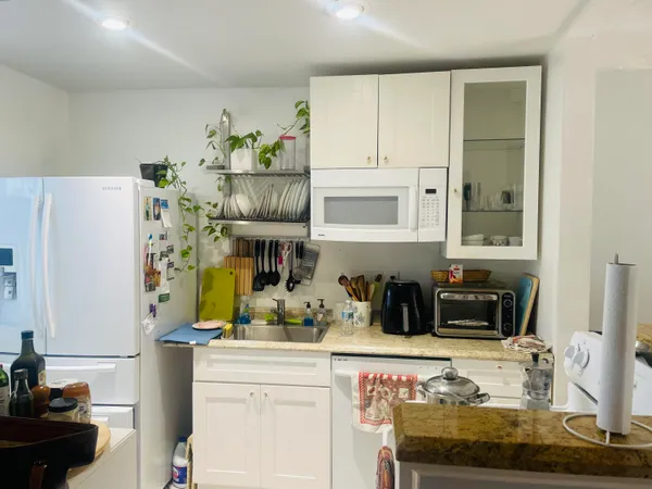 $1,850 | 139 Sparrow Drive, Unit 2C, Royal Palm Beach, FL 33411