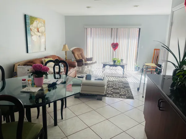 $1,850 | 139 Sparrow Drive, Unit 2C, Royal Palm Beach, FL 33411