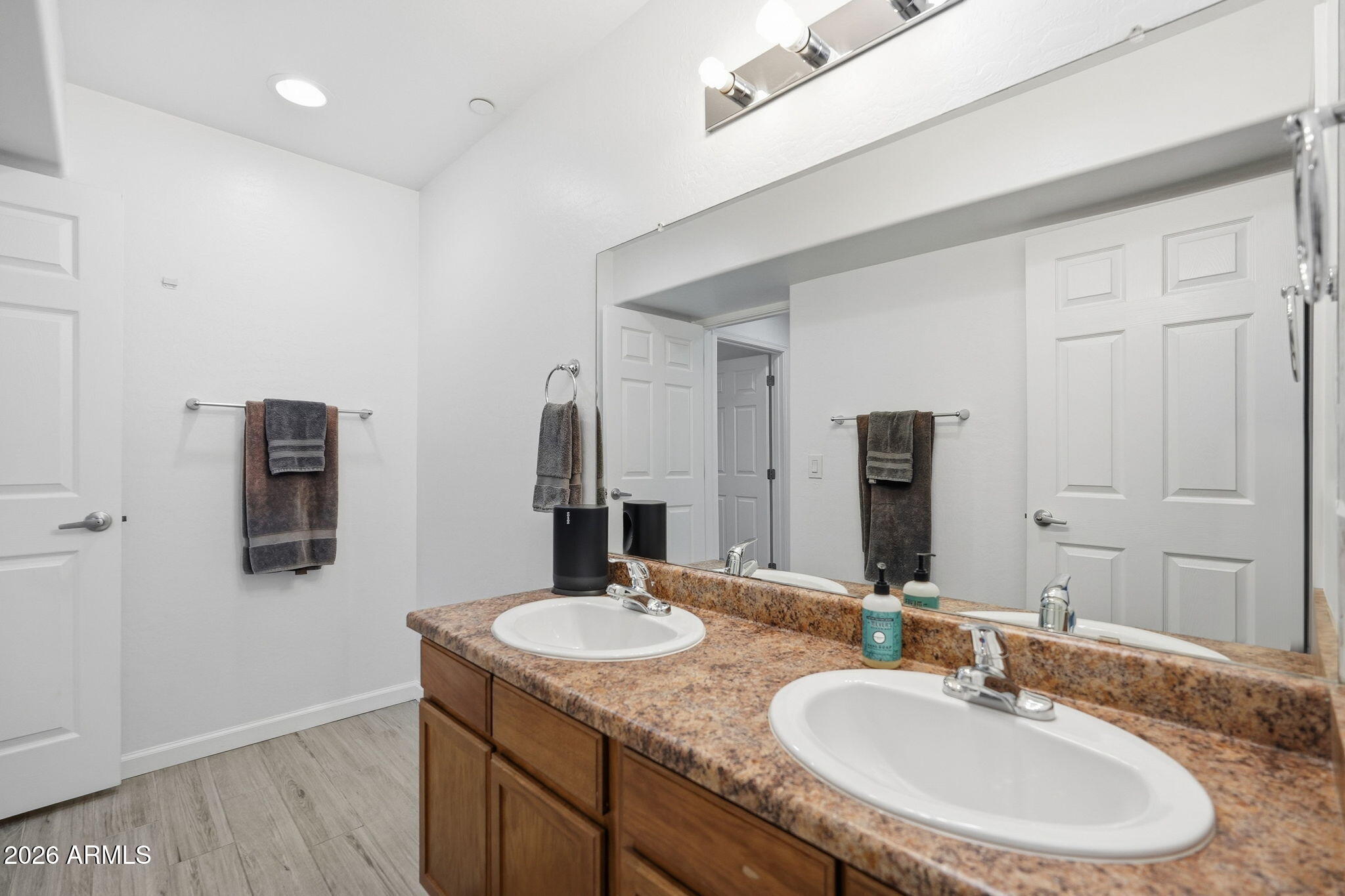 2929 North 39th Street, Unit 6 Phoenix, AZ 85018 - Photo 19 of 31 Bathroom