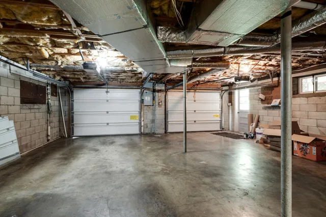 a view of the garage