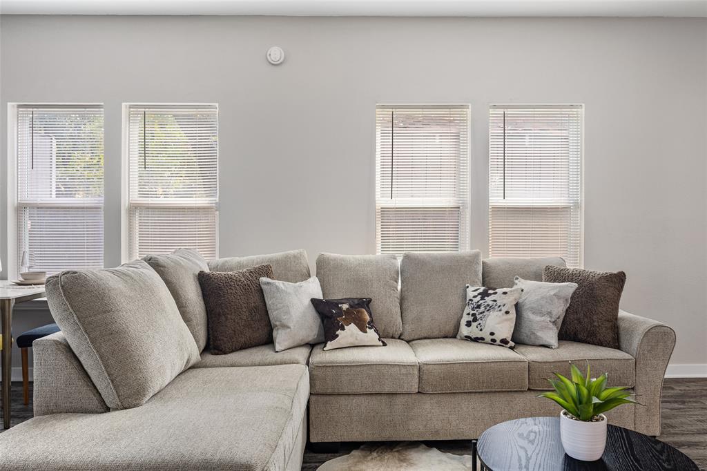 5006 Colonial Avenue Dallas, TX 75215 - Photo 5 of 25 a living room with furniture and windows