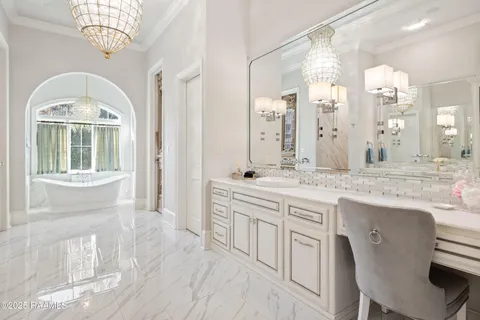 $1,695,000 | 408 Princeton Woods Loop, Lafayette, LA 70508