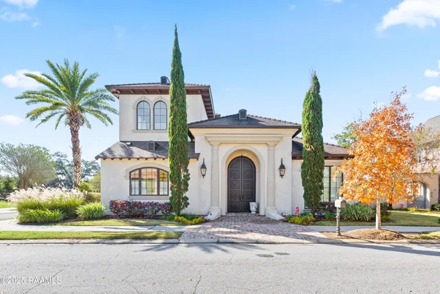 $1,759,000 | 408 Princeton Woods Loop, Lafayette, LA 70508