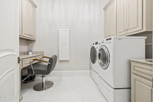 $1,759,000 | 408 Princeton Woods Loop, Lafayette, LA 70508