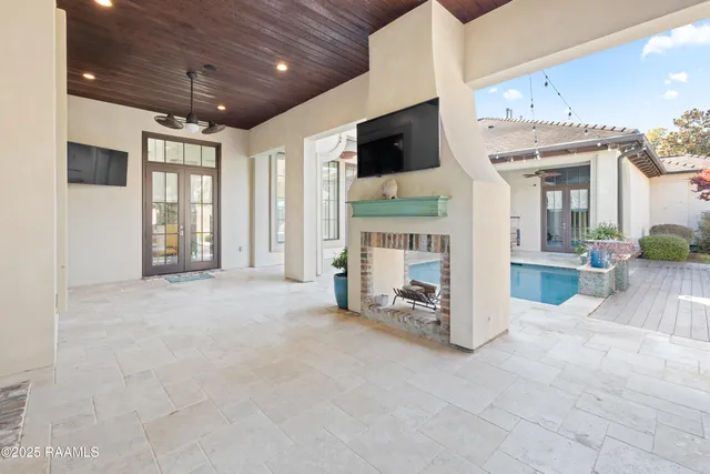 $1,759,000 | 408 Princeton Woods Loop, Lafayette, LA 70508