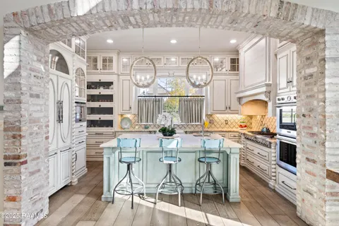 $1,695,000 | 408 Princeton Woods Loop, Lafayette, LA 70508