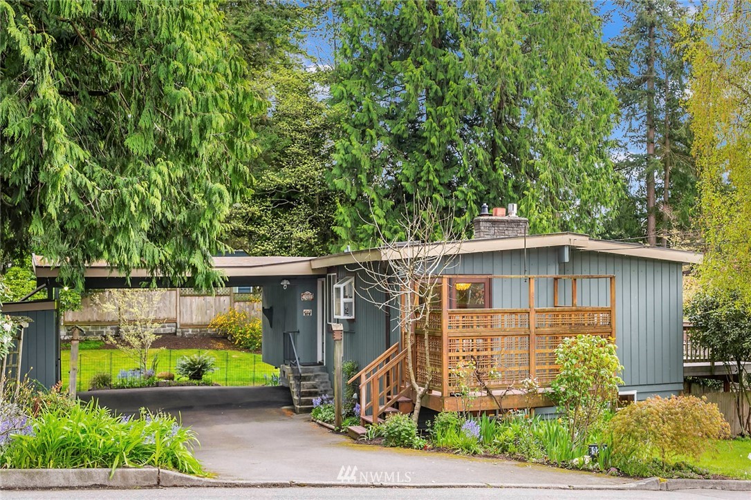 9212 216th Street Southwest Edmonds, WA 98020 - Photo 1 of 26 Gallery Image 1