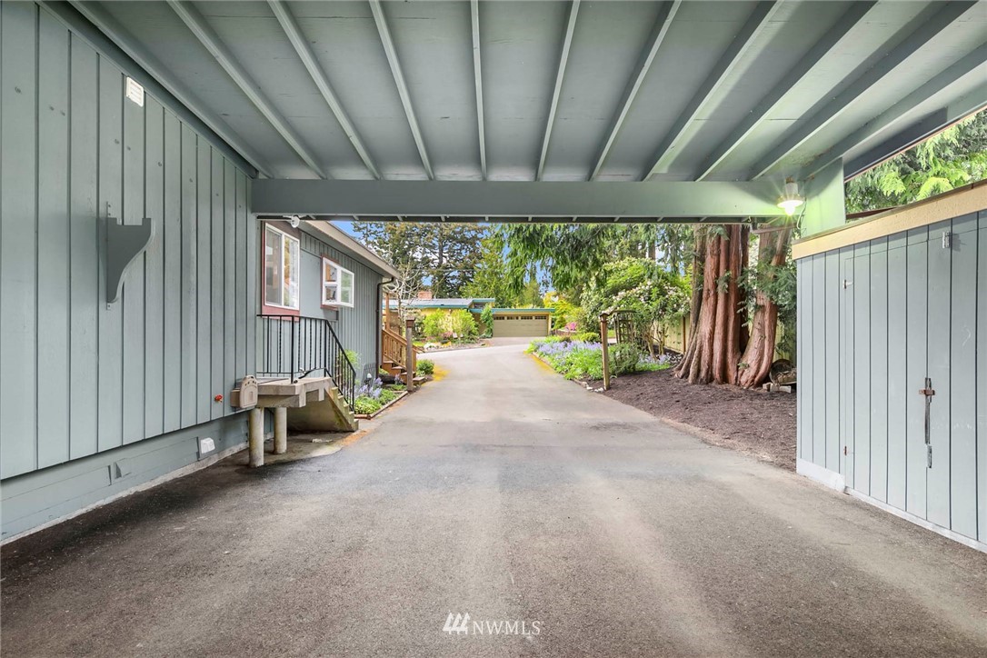 9212 216th Street Southwest Edmonds, WA 98020 - Photo 23 of 26 Gallery Image 23