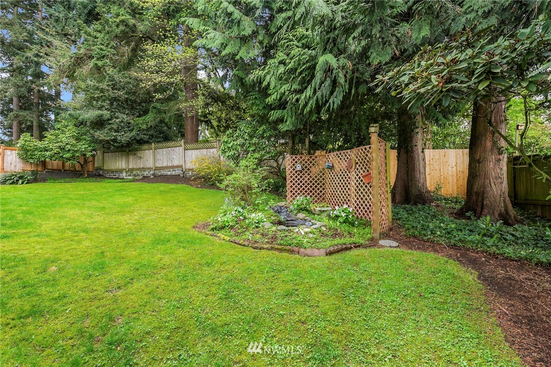 9212 216th Street Southwest Edmonds, WA 98020 - Photo 24 of 26 Gallery Image 24