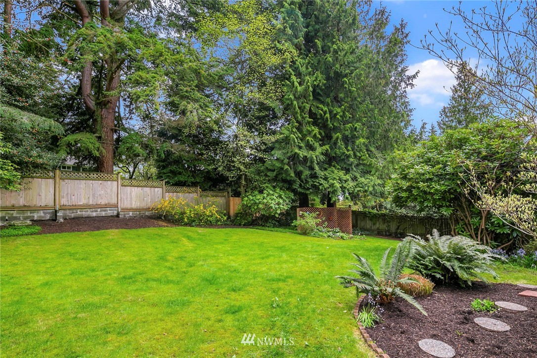 9212 216th Street Southwest Edmonds, WA 98020 - Photo 26 of 26 Gallery Image 26