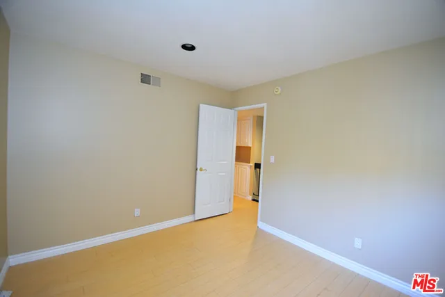 $3,950 | 10051 Valley Cir Boulevard, Unit 6, Chatsworth, CA 91311