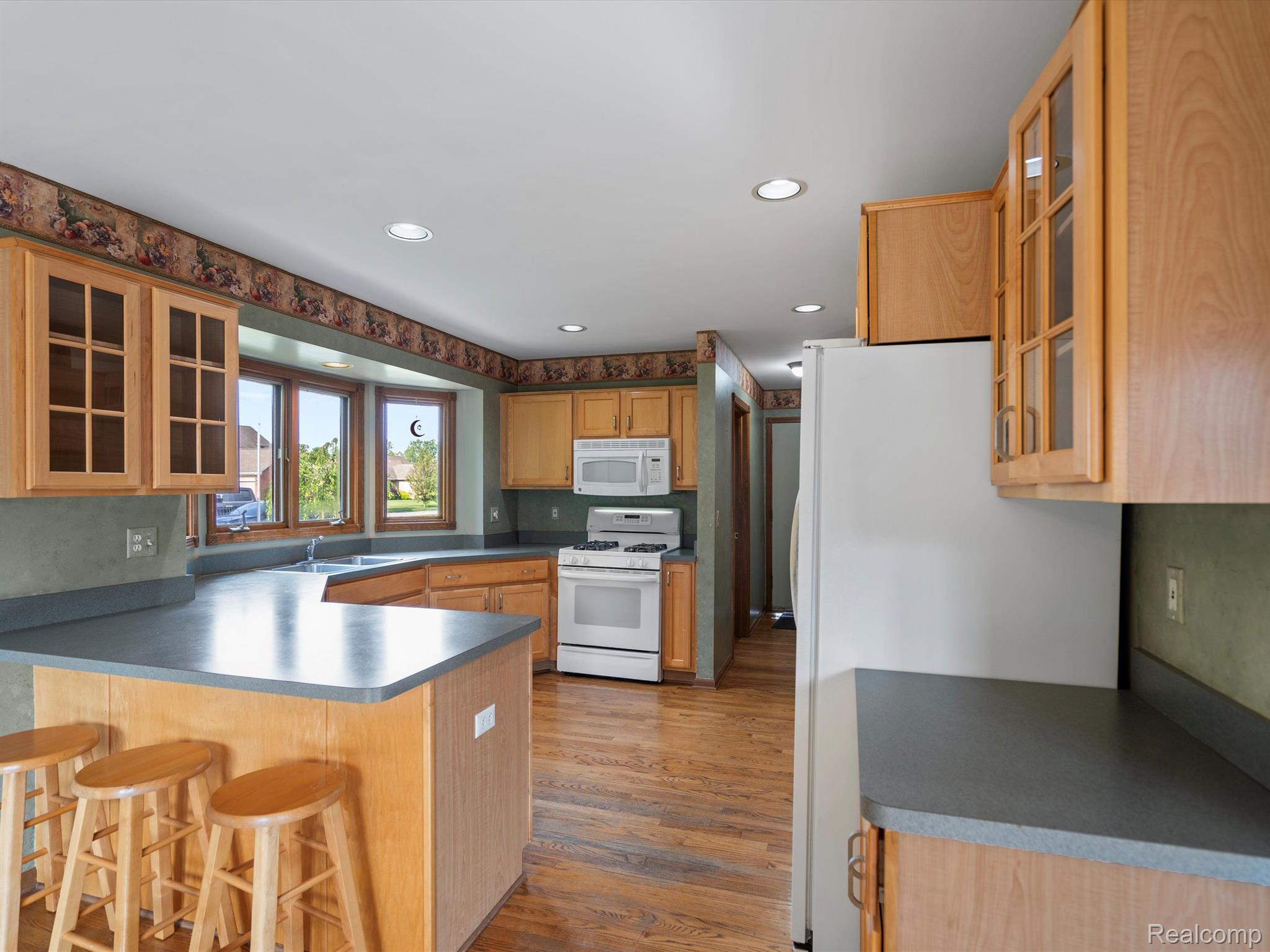 49446 Monte Road New Baltimore, MI 48047 - Photo 16 of 39 Gallery Image 16