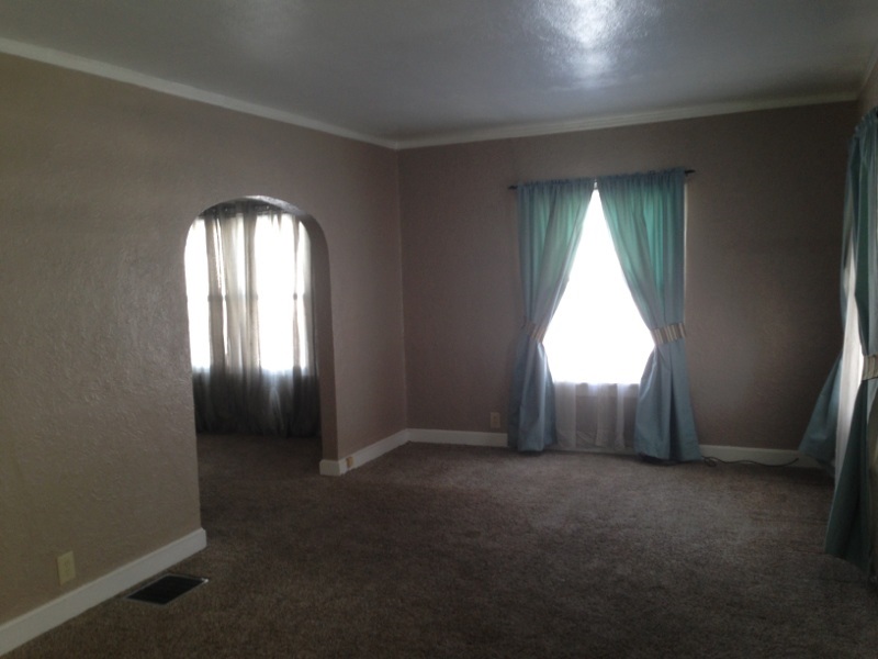 851 Ridgeway Avenue Vincennes, IN 47591 - Photo 3 of 13 Gallery Image 3