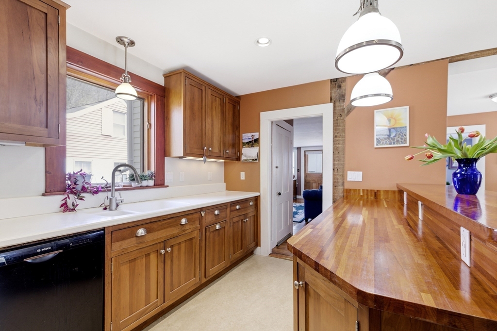180 Summer Street Amherst, MA 01002 - Photo 12 of 42
