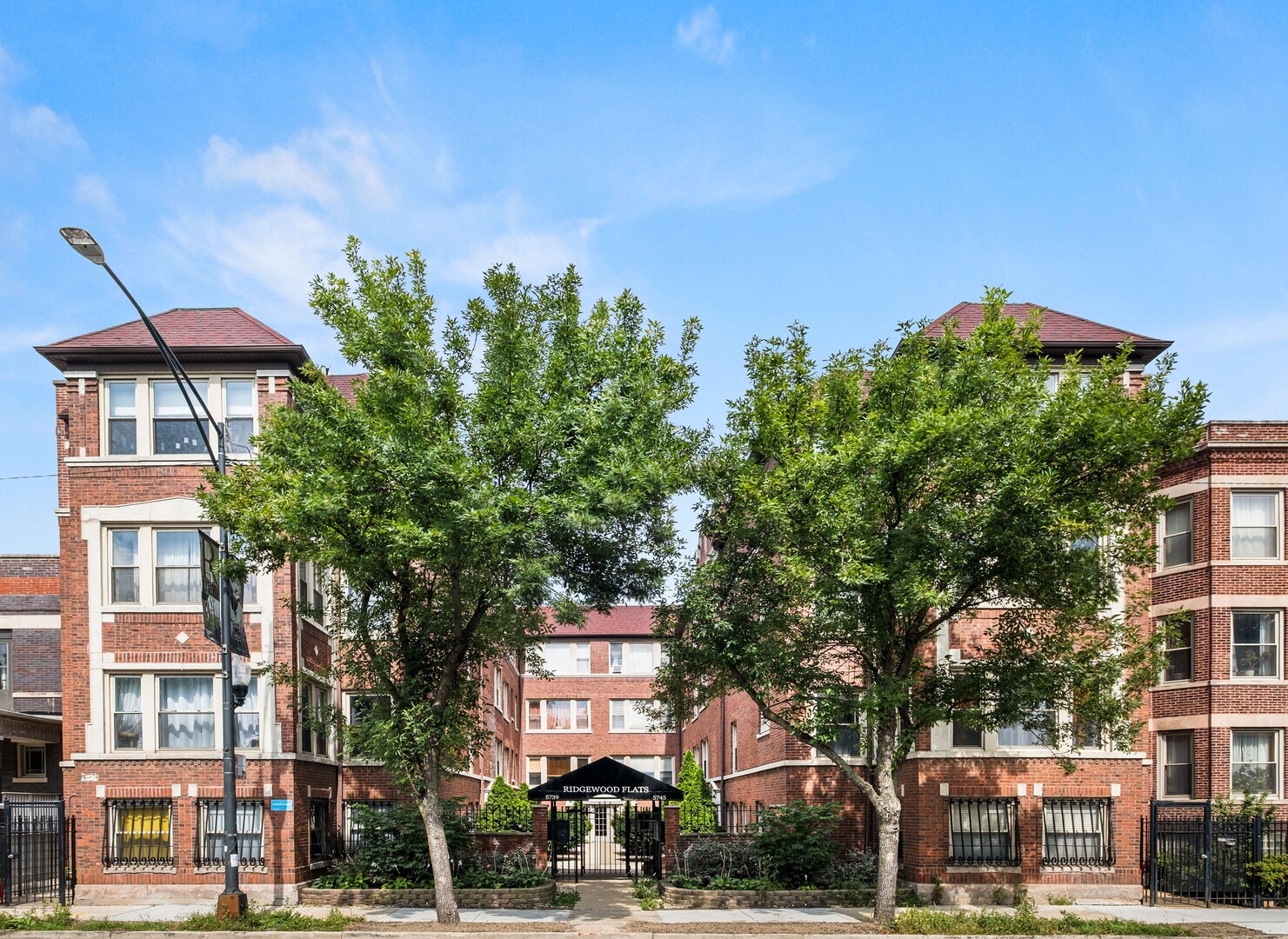 5743 North Ridge Avenue, Unit 1 Chicago, IL 60660 - Photo 1 of 18 Gallery Image 1