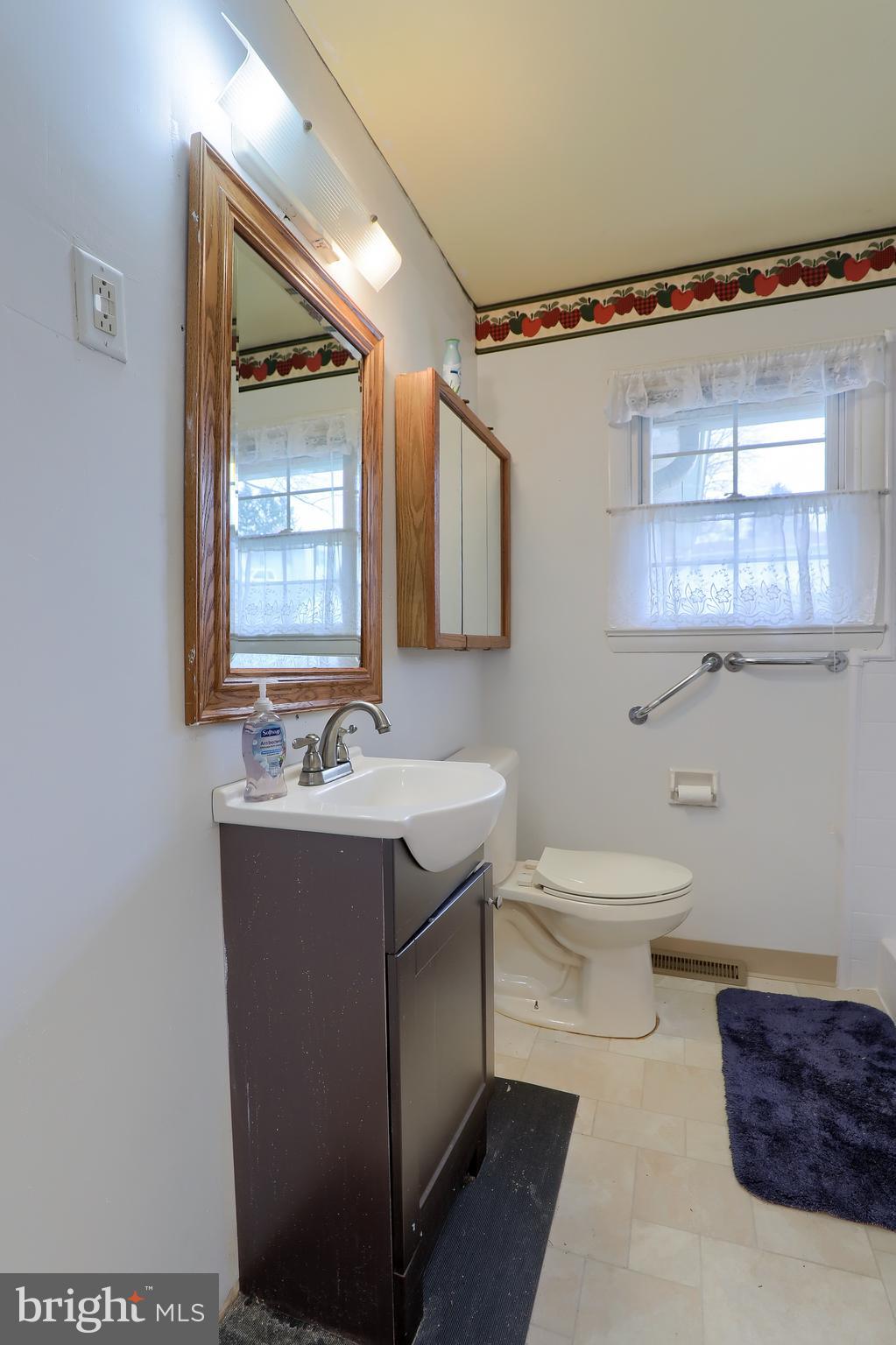 2423 Pine Grove Road York, PA 17403 - Photo 14 of 39