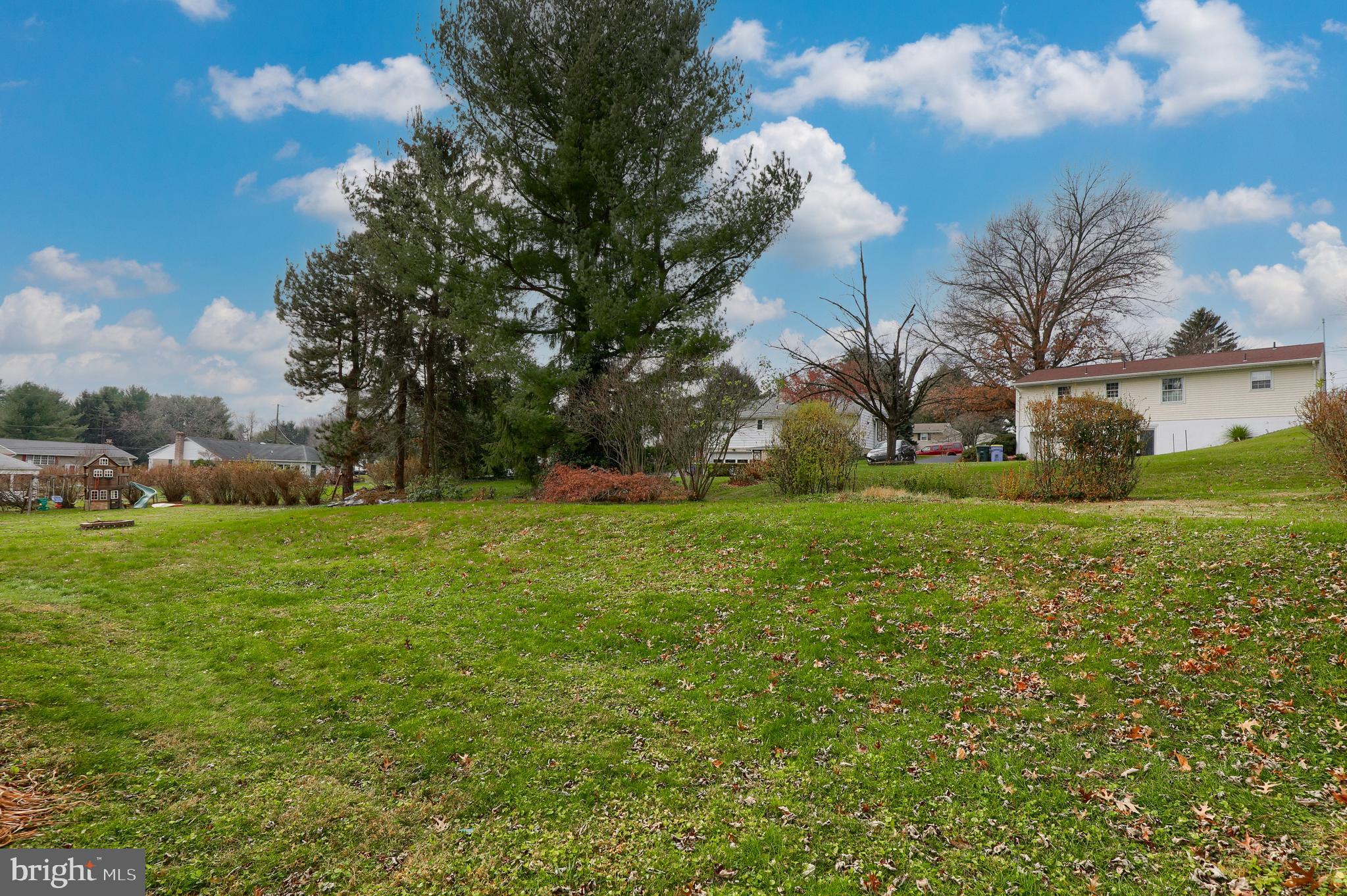 2423 Pine Grove Road York, PA 17403 - Photo 27 of 39