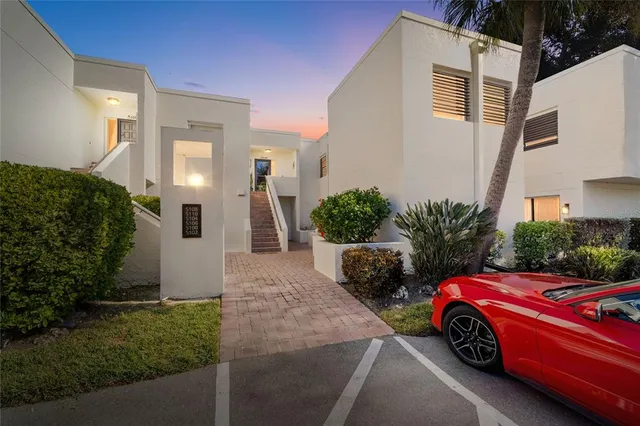 $294,500 | 5100 Marsh Field Road, Unit 71, Sarasota, FL 34235