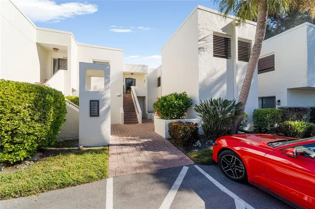 $294,500 | 5100 Marsh Field Road, Unit 71, Sarasota, FL 34235