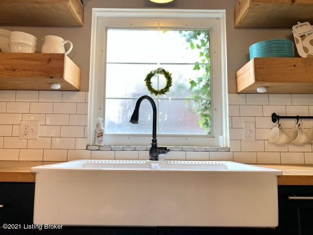2541 Dundee Road Louisville, KY 40205 - Photo 14 of 26 image22
