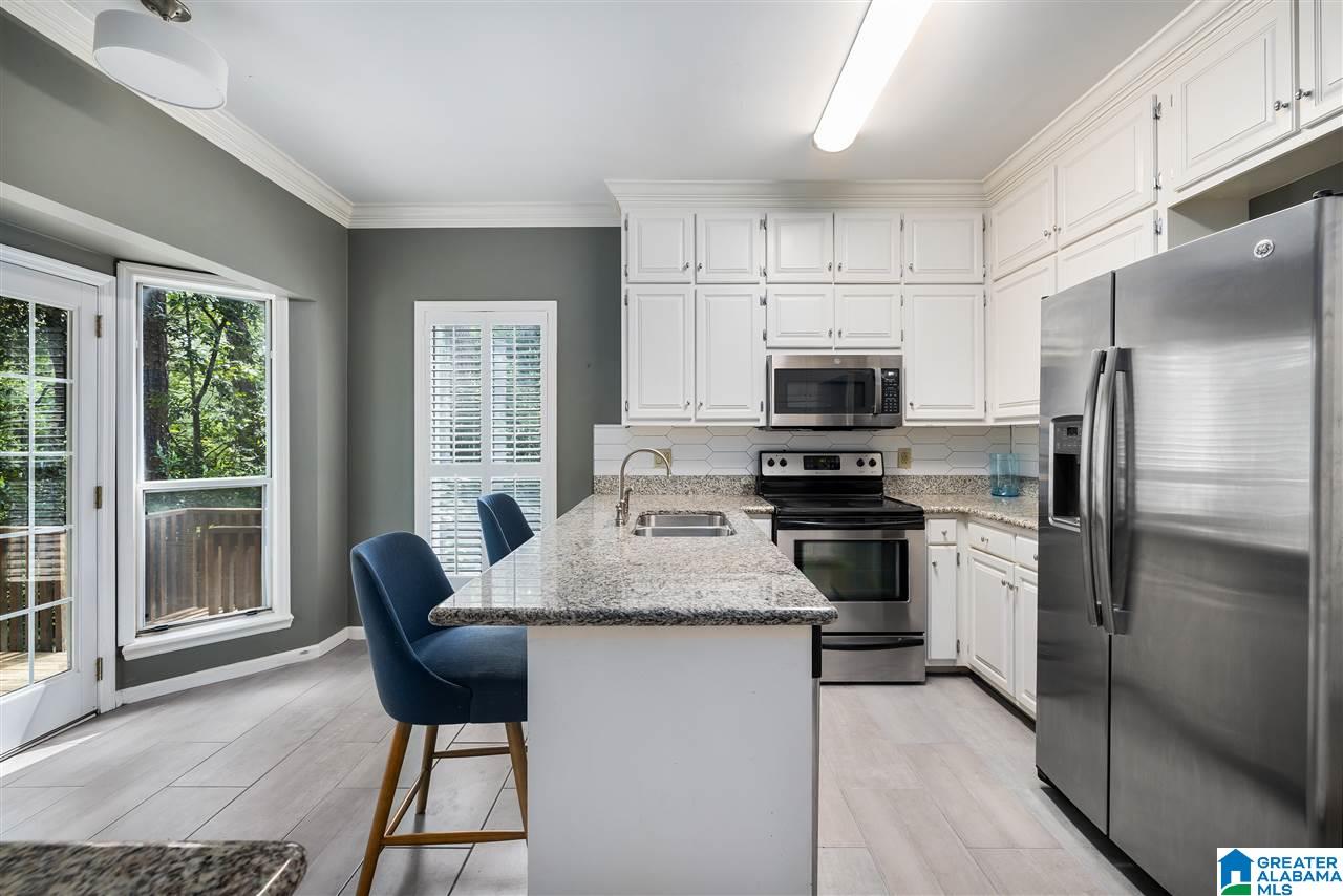 1807 Saulter Road Birmingham, AL 35209 - Photo 3 of 29