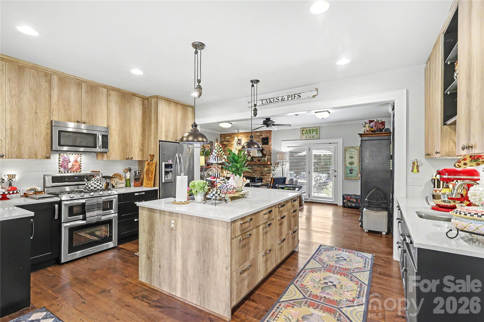 2527 Sharon Road Charlotte, NC 28211 - Photo 13 of 45
