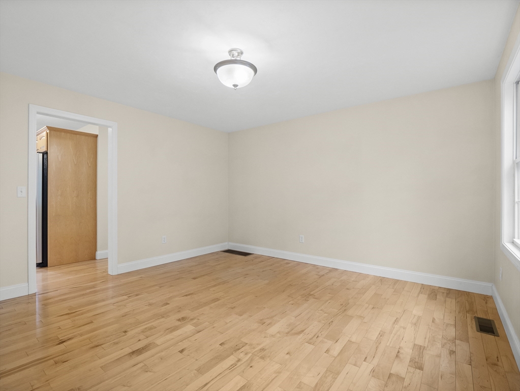 78 Overlook Road Westminster, MA 01473 - Photo 6 of 42 Gallery Image 6