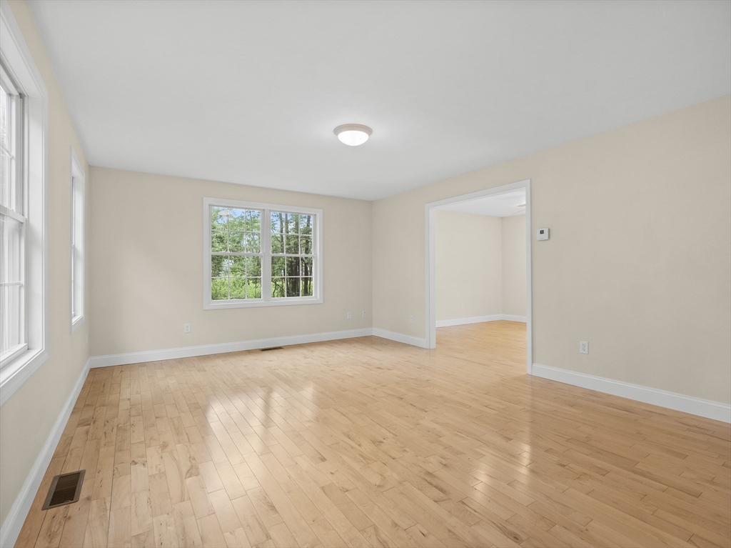 78 Overlook Road Westminster, MA 01473 - Photo 7 of 42 Gallery Image 7