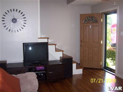 1163 Ridge Avenue Allentown, PA 18102 - Photo 4 of 30 Gallery Image 4