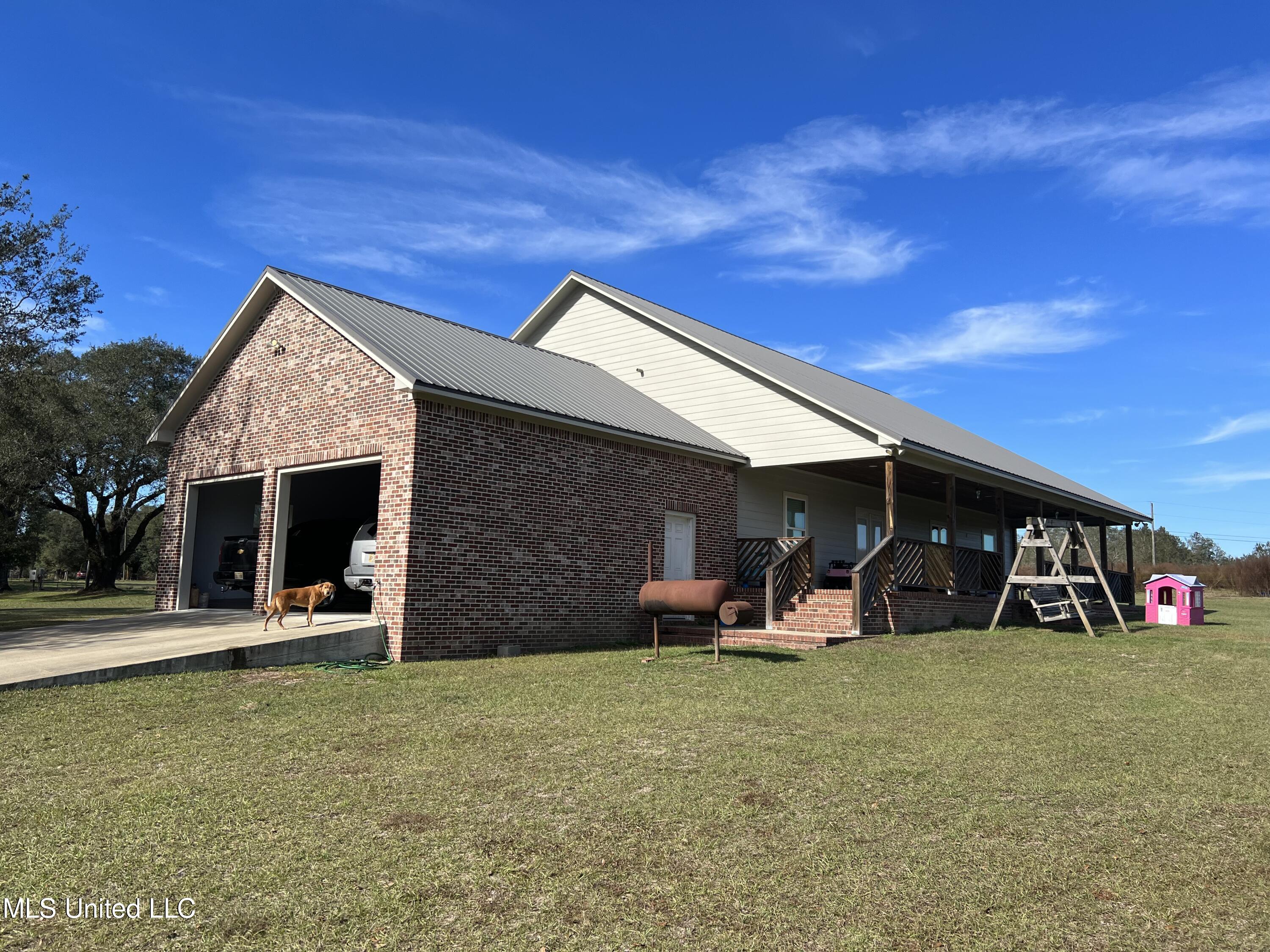 8385 Coleman Homestead Road Moss Point, MS 39562 - Photo 8 of 54 IMG_4325