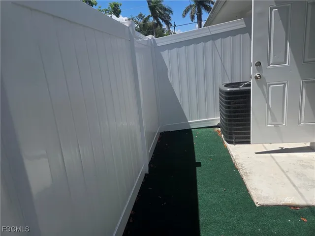 $485,000 | 2156-2154 Edison Avenue, Fort Myers, FL 33901