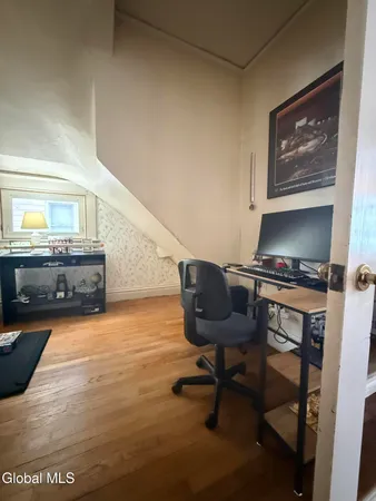 $1,700 | 16 Blakley Court, Unit 1, Troy, NY 12180