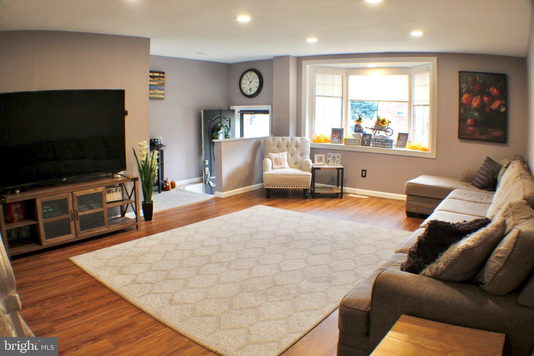 2834 Willits Road Philadelphia, PA 19136 - Photo 4 of 29 Gallery Image 4