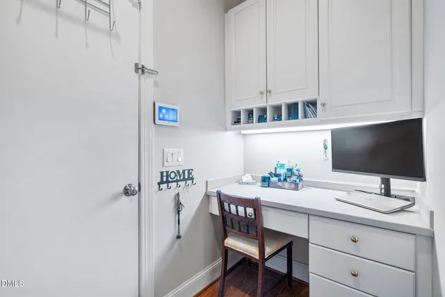 $1,295,000 | 901 Crabtree Crossing Parkway, Cary, NC 27513