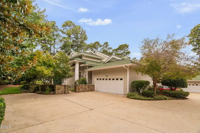 $1,295,000 | 901 Crabtree Crossing Parkway, Cary, NC 27513