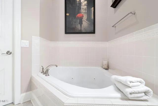 $1,295,000 | 901 Crabtree Crossing Parkway, Cary, NC 27513