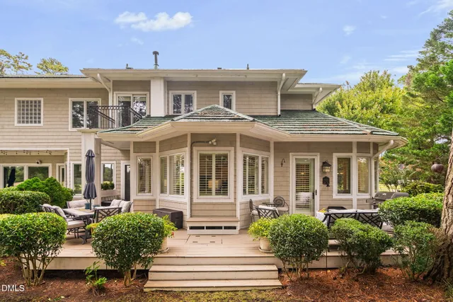 $1,295,000 | 901 Crabtree Crossing Parkway, Cary, NC 27513